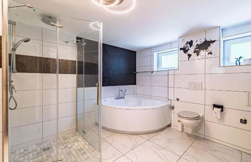 Ruhig gelegenes Reihenhaus Nähe Europapark & Messe, Haustiere kostenlos für Familien und Geschäftsreisende, Rechnung auf Anfrage möglich - Foto 7