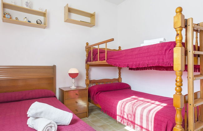 Serene Villa in Lloret de Mar With Private Swimming Pool - Photo 8