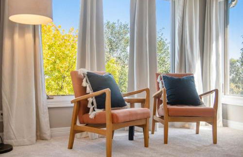 Stunning 5BR Villa Large Hot Tub & Scenic Yard - Foto 31