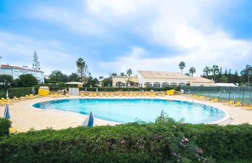 Pool View 2 bedroom 1st floor apartment, Oasis Parque near Alvor AT14 - Foto 26