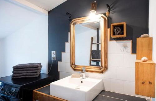 Les Nids de la Tour - Maison de charme au centre - Spa privé - Vue unique - Foto 19