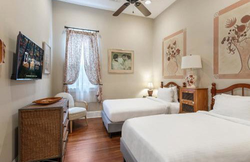 Renovated Historic 4BR House Near Magazine St & Uptown - Photo 31