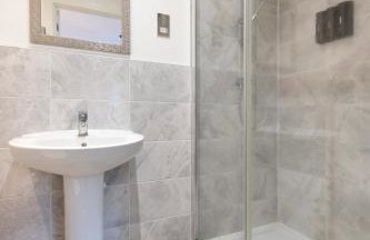 Shinfield Studio Luxury Stay - 2 Parking - Family & Business - Foto 10