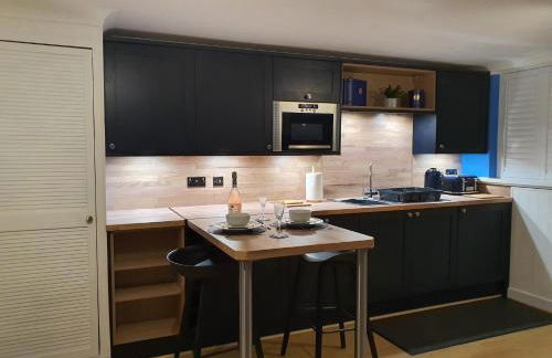 Hayling Hideaway, private cosy annex near to beach - Photo 6