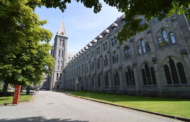 Mansion in Hastiere par Dela With Pool - Foto 79