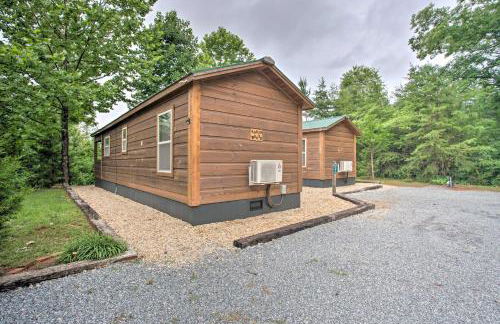 Year-Round Adventure! Rustic Cabin in Mill Spring - Foto 24