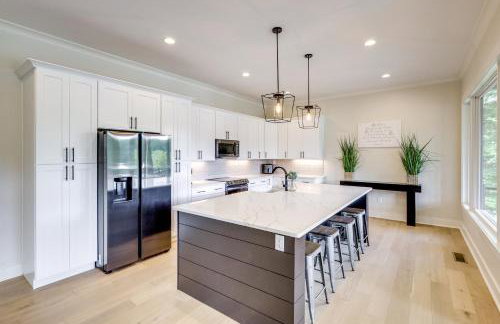 Dock and Views Spacious Lake Sinclair Retreat - Foto 6