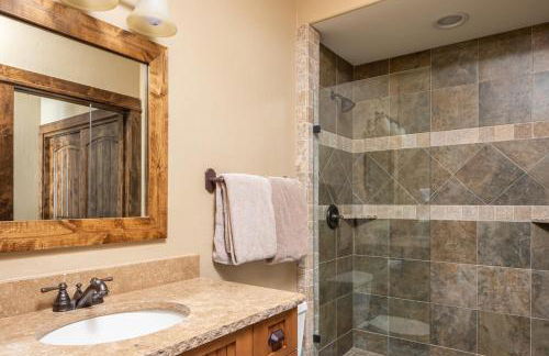 Powder Ridge Cabin - 12 Manitou - Foto 16