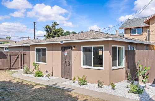 20 percent OFF Fully Furnished 2BR in Prime Tustin - Foto 25