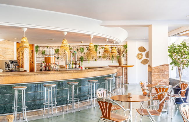 Apartamentos Cabau Cala Nova - Foto 18