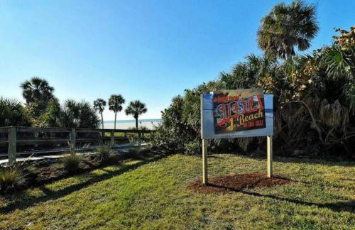 Getaway with Heated Pool and fence by Siesta Key Beach - Foto 45