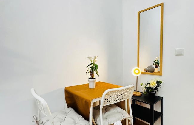 Comfy 4BR 10 Min Transport to Stadthalle - Photo 17