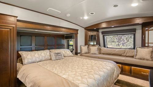 Private Luxury RV Getaway Full Bath Kitchen - Foto 4