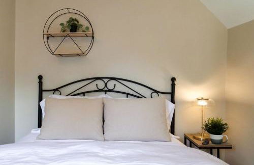 The Knocking Bird- Mins to CLE Clinic - Foto 18