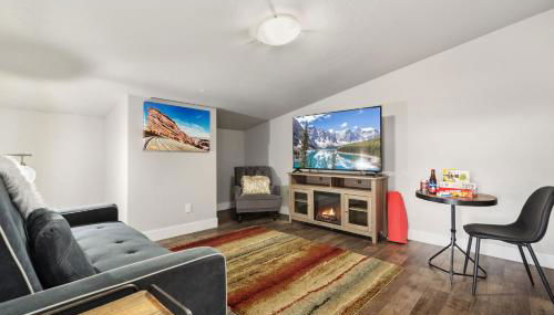 Elegant Oasis - Fireplaces, King Beds, Mtn Views! - Foto 5