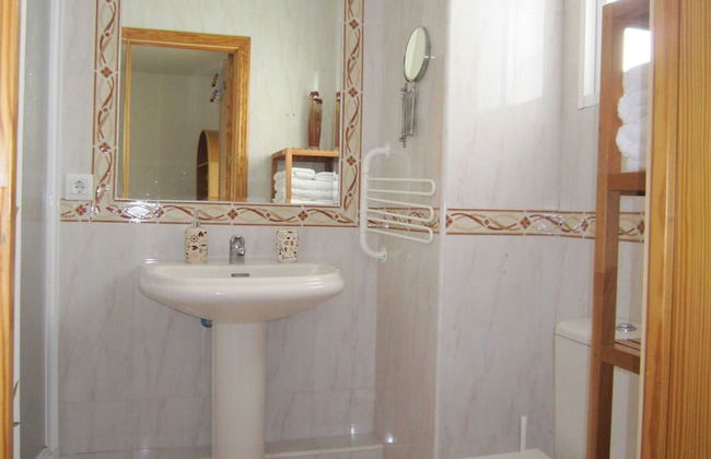 Marta Home - Photo 13