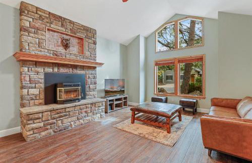 Bluebird Song Prime Flagstaff Location Outdoor Retreat with Fenced Yard and Firepit - Foto 1