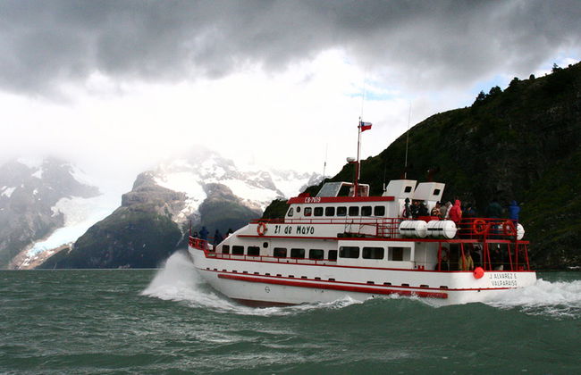 Navigazione ai Ghiacciai Balmaceda e Serrano - Foto 3