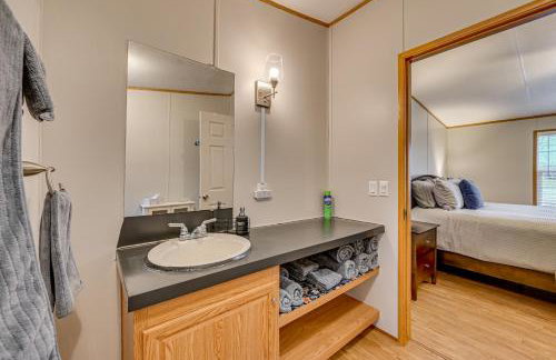 Boat, Fish, Hike and Explore Cozy Home in Bronston - Foto 12