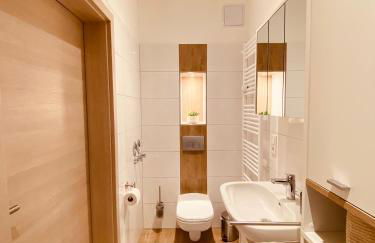 HOCHWERTIGE Ferienwohnung mit 7qm Balkon, Netflix, Kaffeeautomat, RainShower Bad - Foto 16