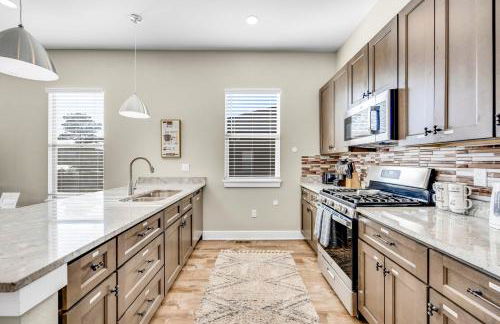 Bright & Spacious Modern Home, Mountain Views, Walk to Downtown - Foto 10