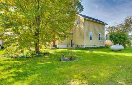 Quaint and Family-Friendly Watertown Farmhouse! - Foto 31