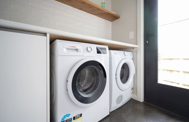 Modern Coastal Escape Pet Friendly With Fireplace - Foto 20