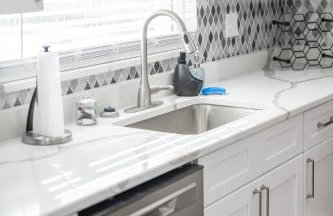 Wood Circle House - Dog Friendly with Fenced in Backyard - Foto 7