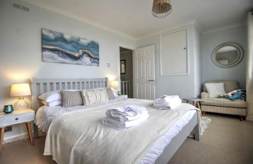 Amazing sea views and hot tub - Photo 20