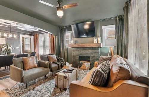 The Paper Plane Pool - Sauna - Poker Room - Sleeps 8 - Foto 2