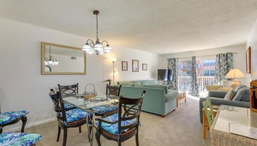 Central Cocoa Beach Condo with View, Steps to Beach! - Foto 3