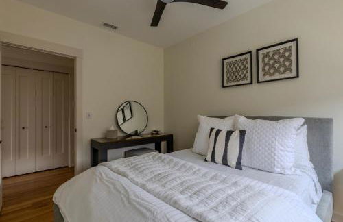 Downtown Princeton Chic - Photo 12