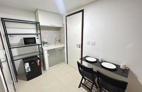 Mini Studio funcional mobiliado com cozinha e WC privativo - Foto 49