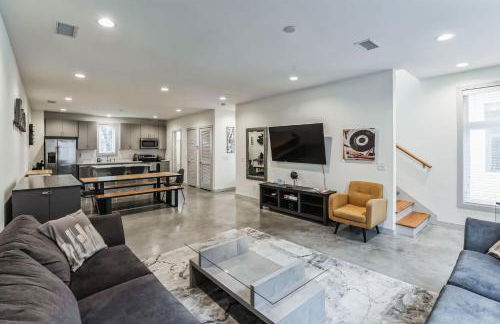 Trendy 3 BDR for 8 Heart of Nash Near 5 Points - Foto 1