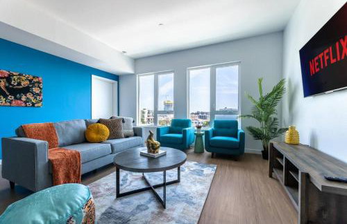 Chic and Cozy Home, Walk to Little Tokyo with Parking - Foto 36