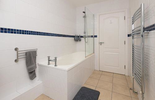 Hot Tub, 3 Bedroom Retreat, Near Snowdon, WIFI, Parking, Sleeps 6 - Foto 9