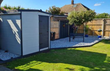 A Bright and Spacious Gem - Foto 23