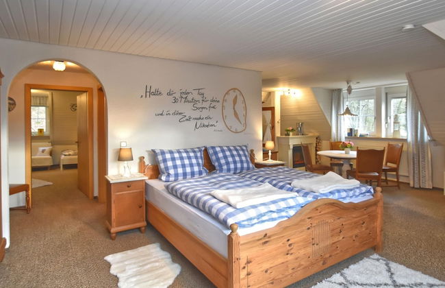 Holiday Home With Garden in Weissenbrunn - Foto 3