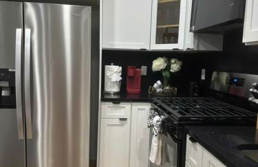 85b Brand new apartment 3BR, 2BA, Walk to Transit, near Boston - Foto 2