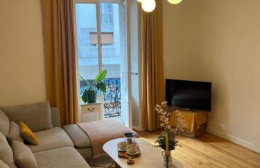 Entire Apartment or Private Rooms, Minutes from Geneva, Excellent Location - Photo 2