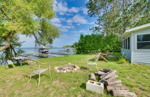Pet Friendly Mullett Lake Cabin with Dock! - Foto 24