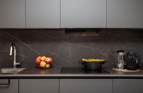 FLORA ALPINA EXPERIENCE - "Ski-to-Door" Brand New Chalet Apartments with Indoor Garage and Mountain View - Foto 36