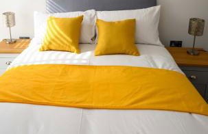 Cosy 5 Bedroom House With Parking - Foto 16