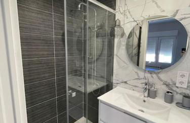 Amazing Apartment at Christmas Time - Photo 10