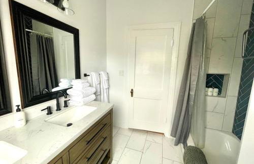 Courthouse Corner - Beautiful adobe, pet friendly - Foto 17