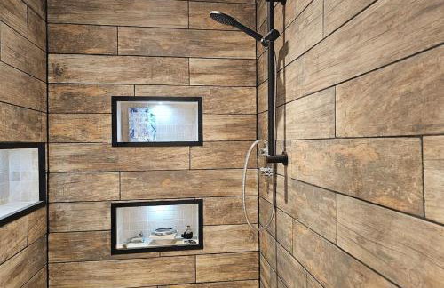 Large spacious home, great location, near transport links - Foto 17