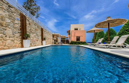 Elmyra Villa, Heated Pool & Walking to beach, By ThinkVilla - Foto 2