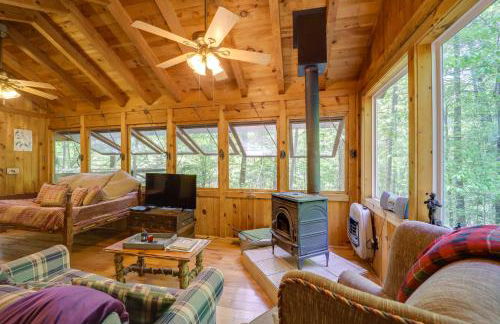 Unwind in Nature Marion Cabin 11 Mi to Lake Lure! - Foto 5