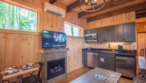 1 Mile to Downtown West Jefferson Camping Cabin #7 - Foto 5