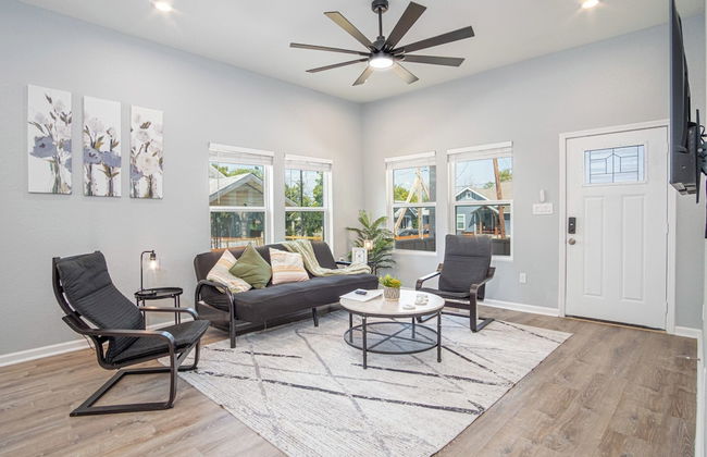 Inviting 4br/2ba Near Downtown & Riverwalk - Foto 14